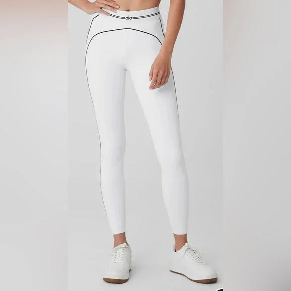 Alo Yoga NWT Airbrush High Waisted Heart Throb White/Black Legging Size L